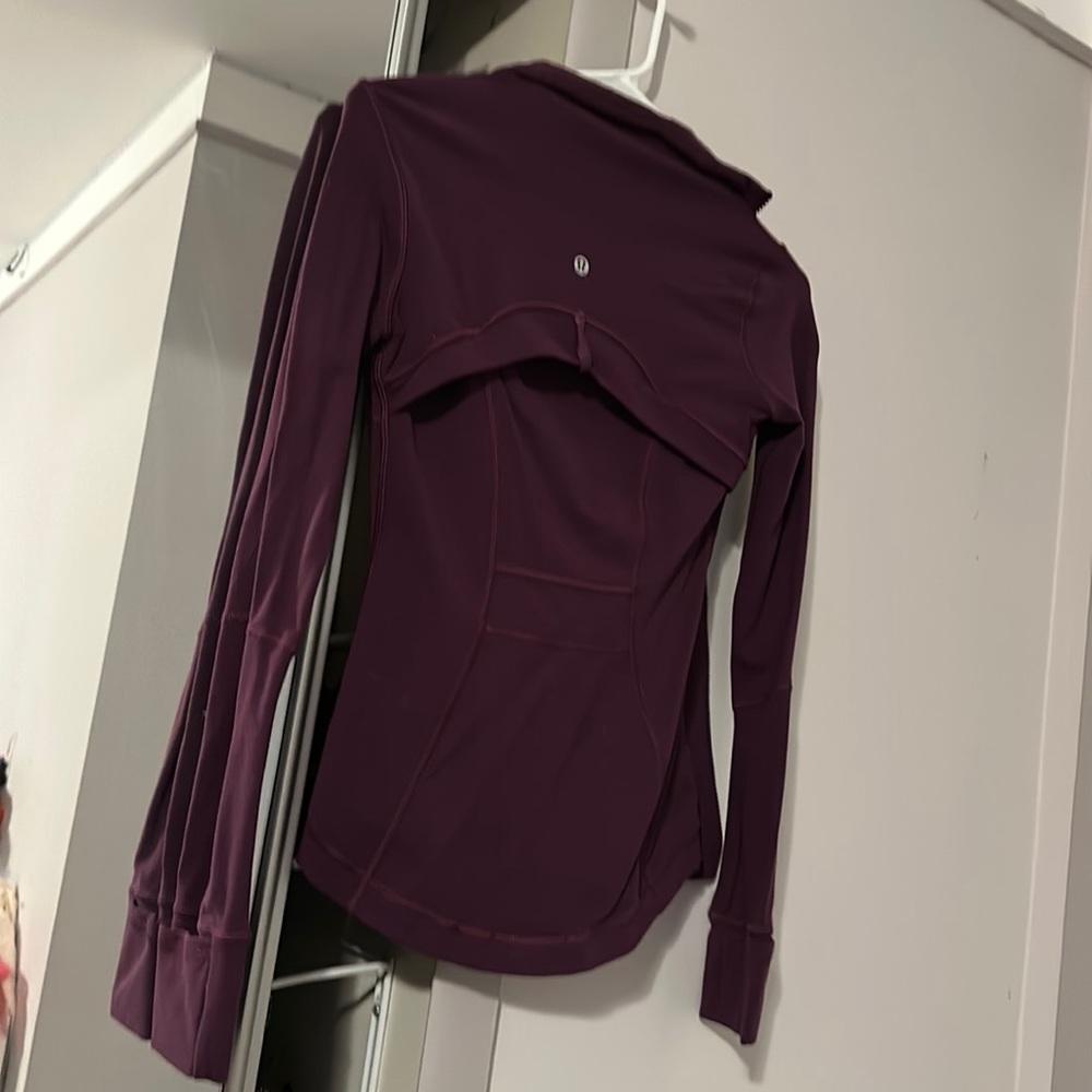 XS PURPLE LULULEMON JACKET